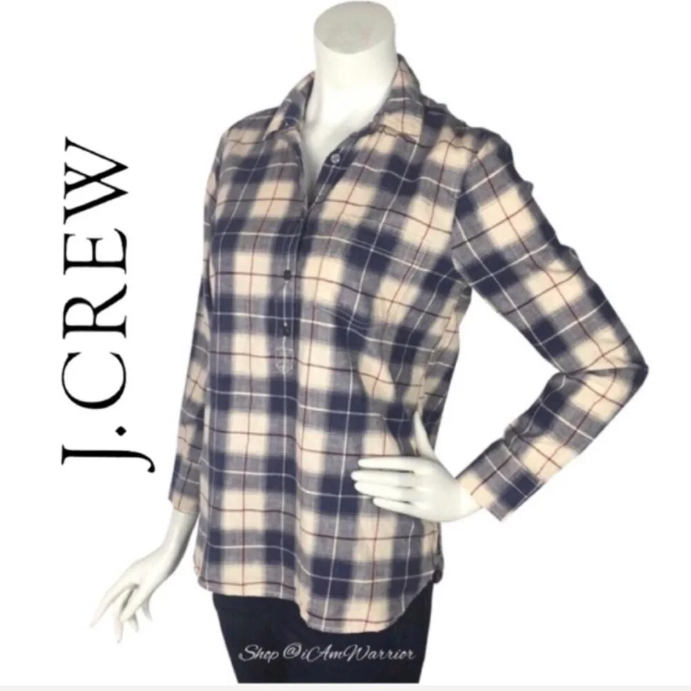J.Crew plaid ‘boy fit’ 3/4 button down top *shop@iamwarrior
